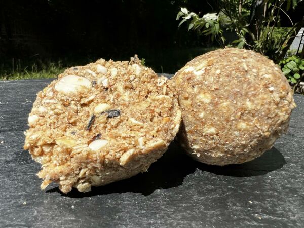 Ganzjahresknödel "mit Insekten & Wildsamen" 100 á 95 g. ohne Netz